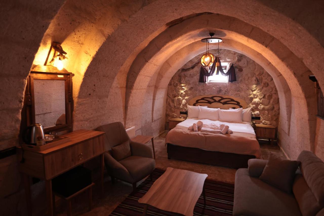 Stone Owl Otel & Restaurant Uchisar Exterior photo