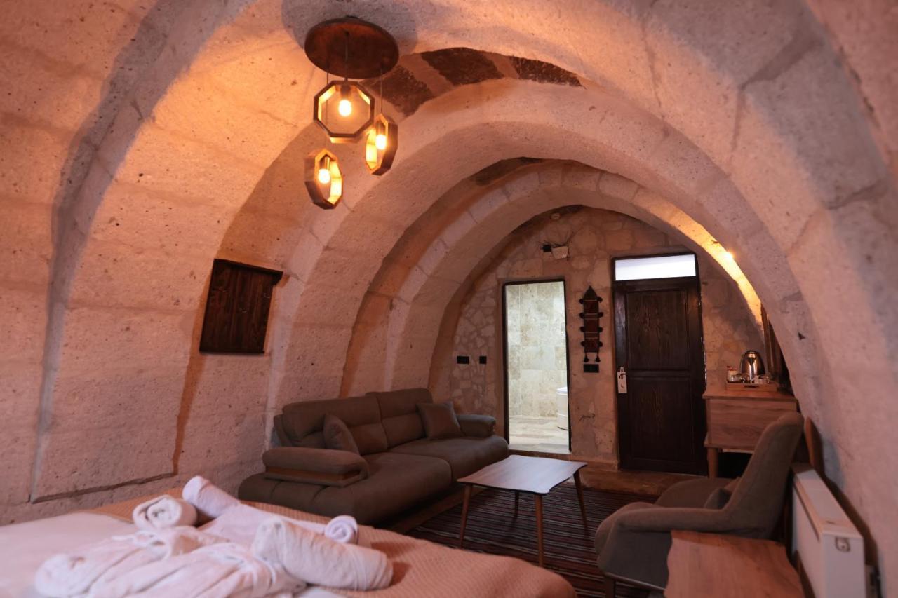 Stone Owl Otel & Restaurant Uchisar Exterior photo